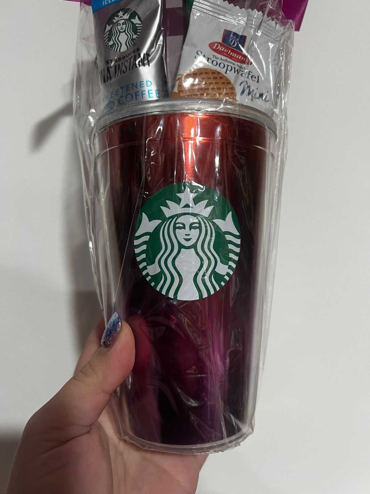 Vaso Starbucks rosa con regalos 473ml Coin Store