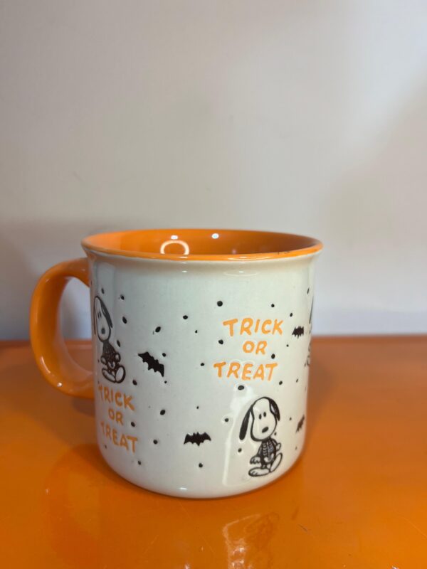 Taza SNOOPY trick or treat