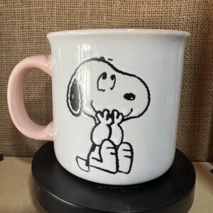 Taza Snoopy Rosa Riendo Original | Taza Snoopy Importada