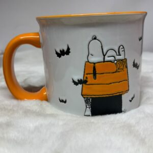 Taza Snoopy Halloween sobre su Casa 600 ml – Peanuts