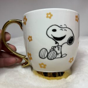 Taza Snoopy Dorada con Flores 400 ml – Peanuts Original