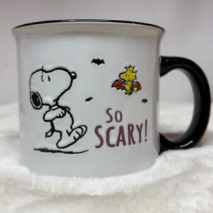 Taza Snoopy y Woodstock Halloween So Scary 600 ml – Peanuts (pequeño detalle en la Y)